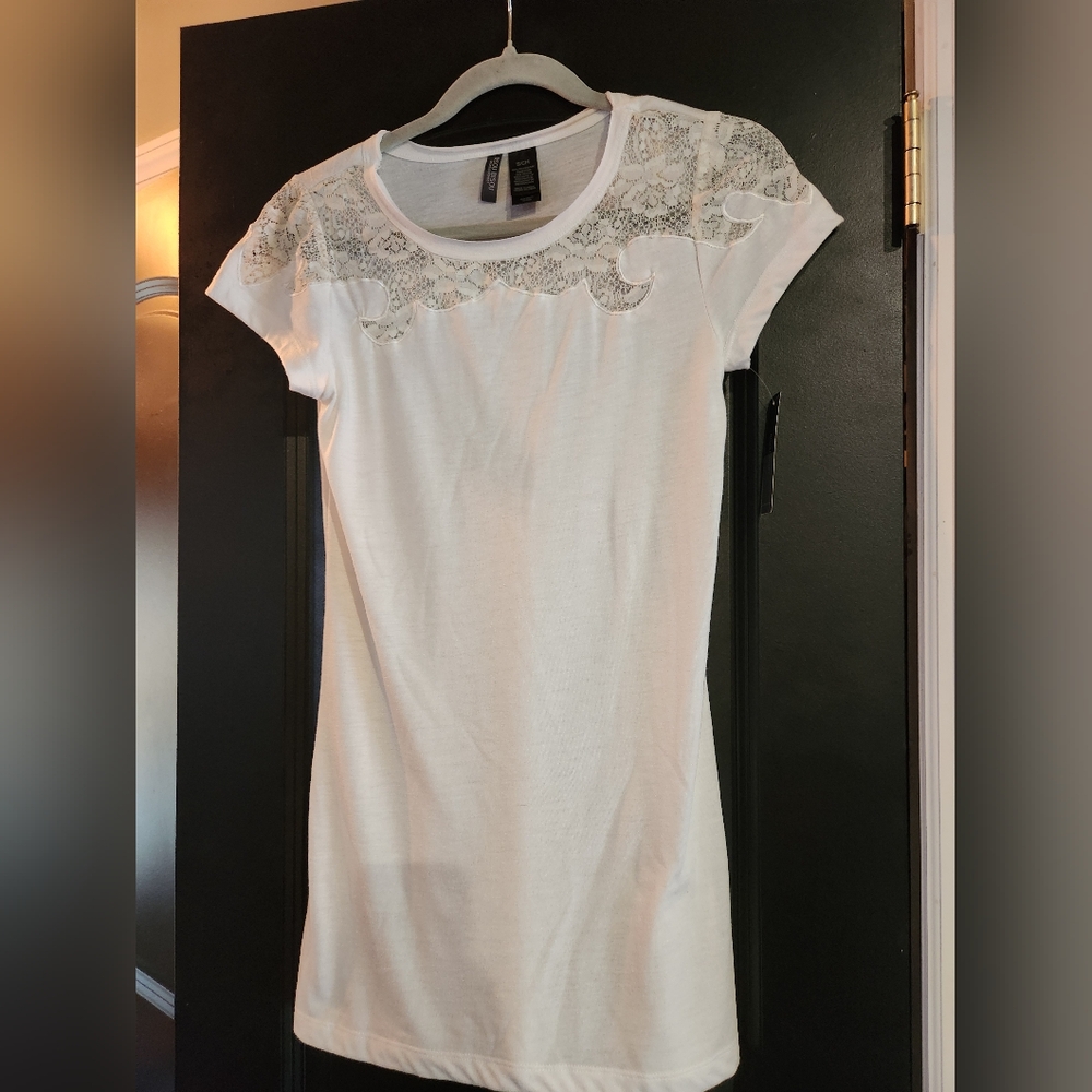 Bisou Bisou White Shirt with sheer floral detail